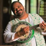 Vídeo mensagens nas redes sociais chat likes e curtidas animado azul